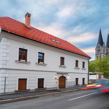 Hostel Bearlog Kocevje Exterior foto