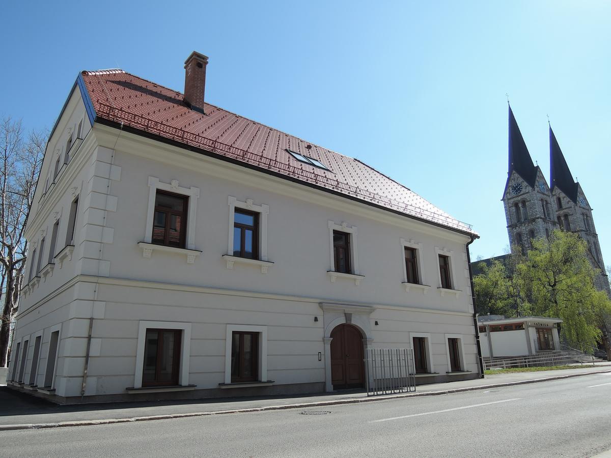 Hostel Bearlog Kocevje Exterior foto